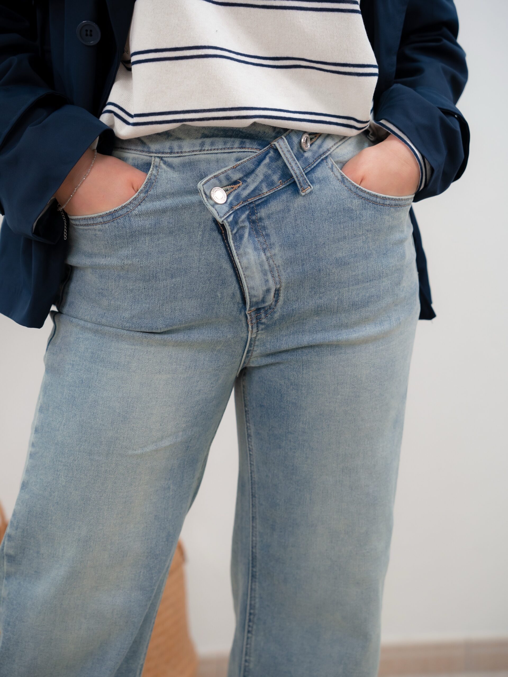 JEANS WIDE LEG CINTURA CRUZADA